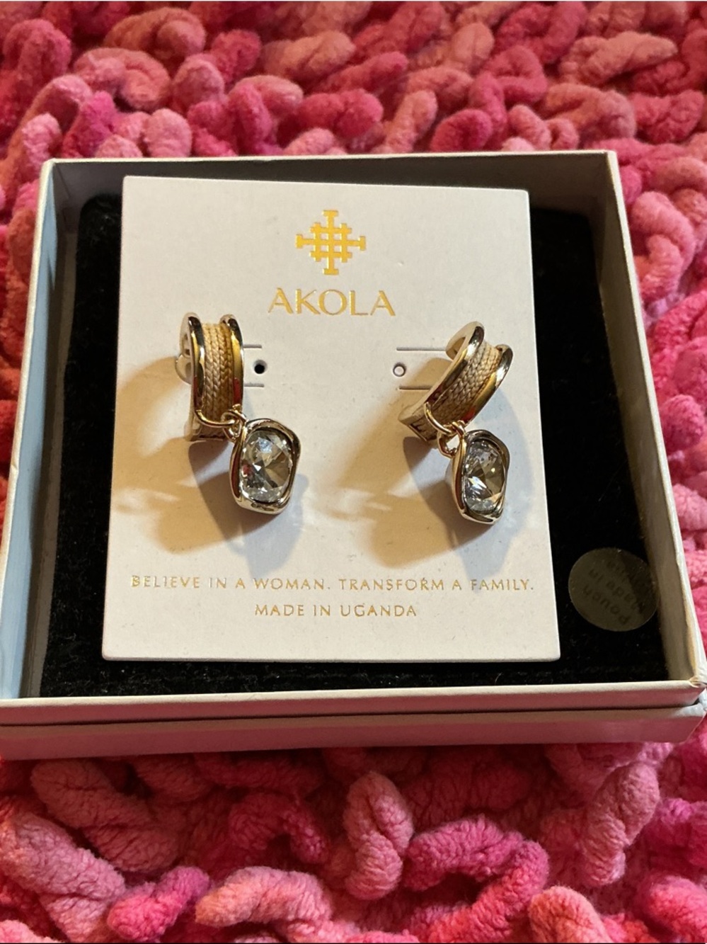 AKOLA ‎ - Gold tone earrings